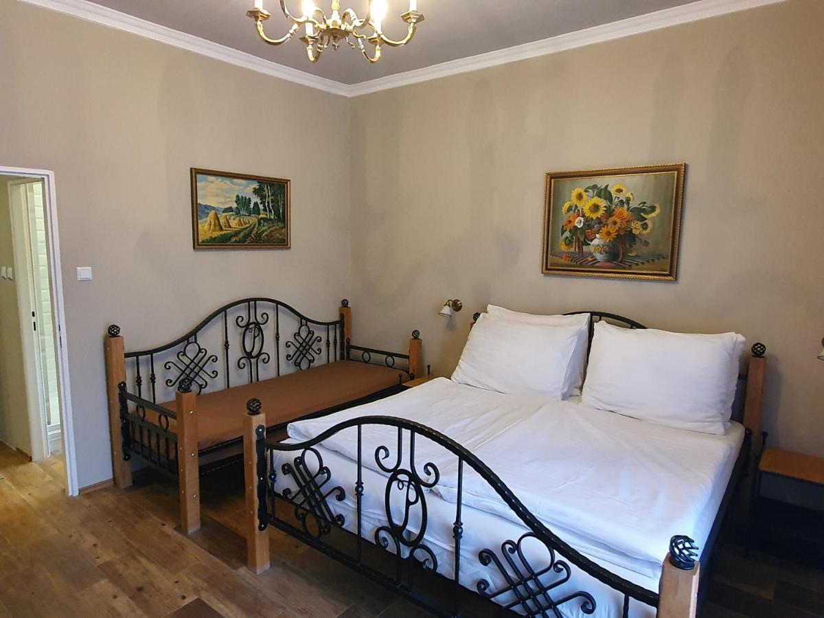 Lesni Hotel Perslak Нова-Бистржіце Номер фото