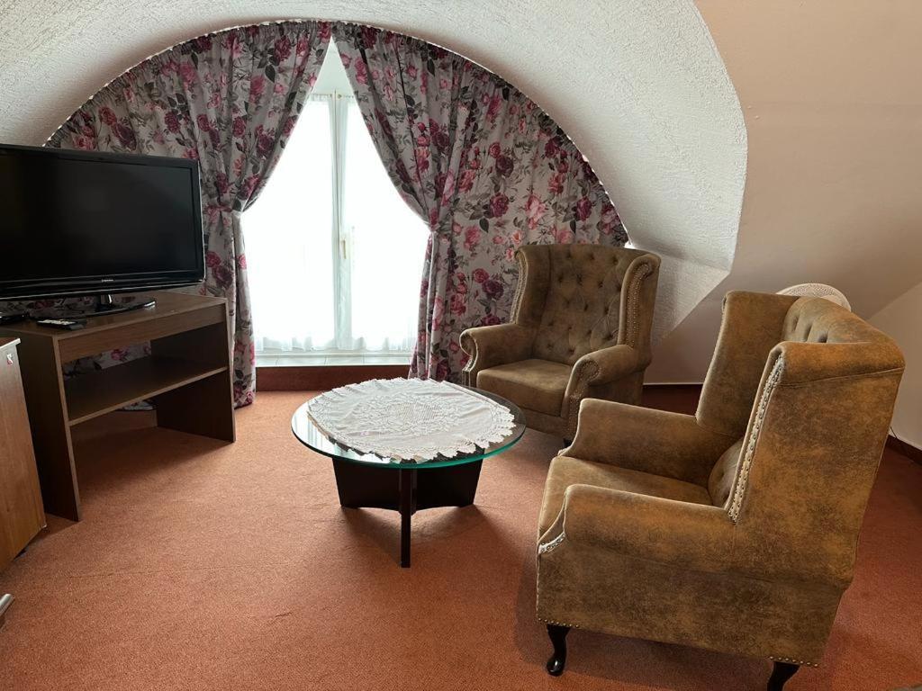 Lesni Hotel Perslak Нова-Бистржіце Номер фото